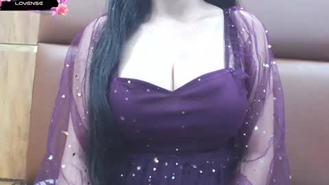 Snapshot of naughty_love489696 chatting on February 22, 4:09 pm riya online show from February 22, 4:09 pm