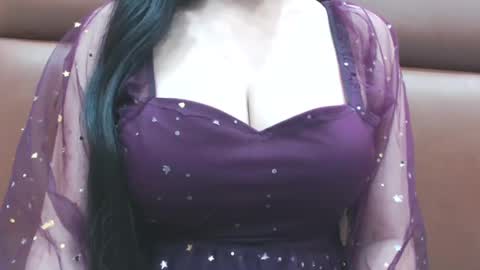 Snapshot of naughty_love489696 chatting on January 19, 4:25 pm riya online show from January 19, 4:25 pm