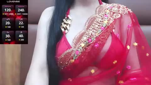 Snapshot of naughty_love489696 chatting on December 28, 4:20 pm riya online show from December 28, 4:20 pm
