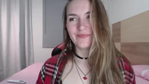 Snapshot of naughty_popa chatting on February 22, 3:12 am Ann online show from February 22, 3:12 am