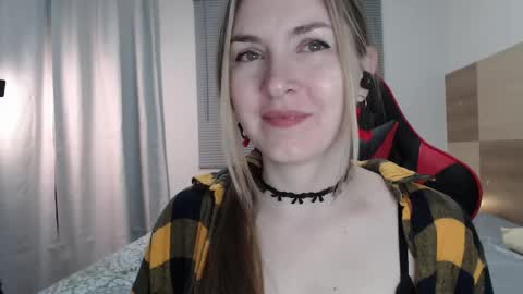 Snapshot of naughty_popa chatting on February 23, 2:51 am Ann online show from February 23, 2:51 am