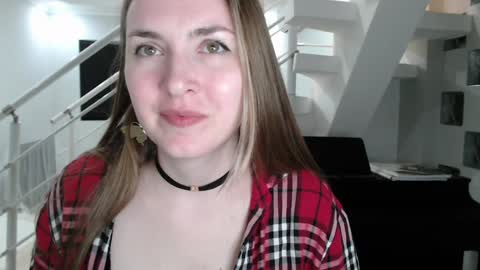 Snapshot of naughty_popa chatting on February 4, 3:11 am Ann online show from February 4, 3:11 am