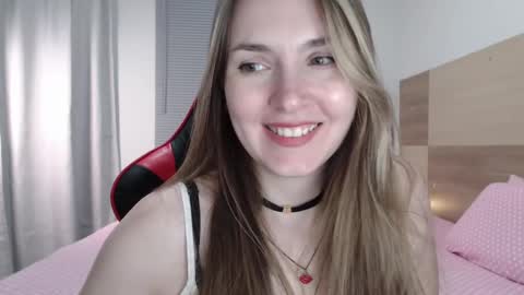 Snapshot of naughty_popa chatting on March 9, 9:24 am Ann online show from March 9, 9:24 am