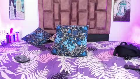 Snapshot of naughtyanamaria chatting on September 8, 5:12 pm Ana online show from September 8, 5:12 pm