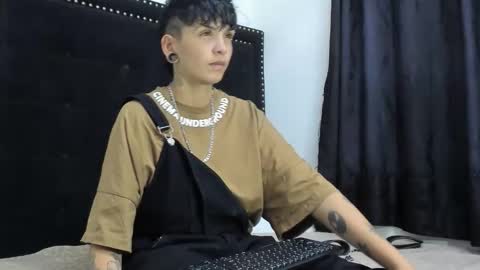naughtyboy_rs online show from September 15, 3:52 am