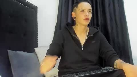 naughtyboy_rs online show from September 9, 4:01 am