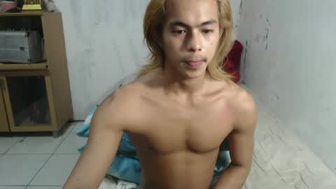 Loue online show from February 12, 6:09 pm