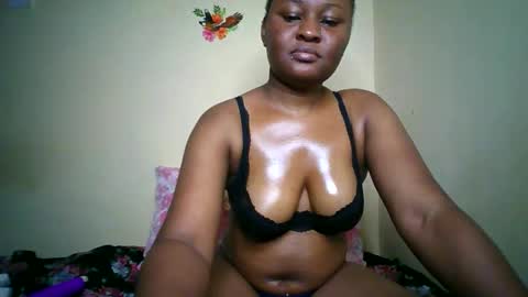 MUMU online show from June 2, 9:39 pm