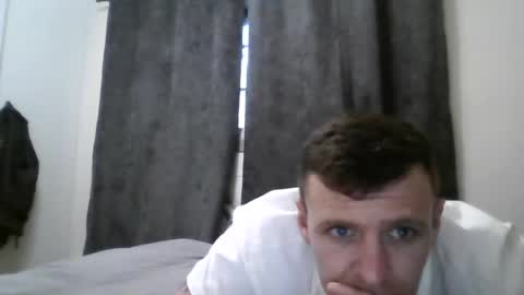 naughtycoupleweare online show from June 19, 4:51 am