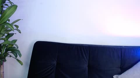Snapshot of naughtycurvybbx chatting on January 29, 4:15 am LANAindependent model online show from January 29, 4:15 am
