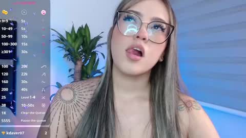 Snapshot of naughtycurvybbx chatting on December 13, 5:16 am LANAindependent model online show from December 13, 5:16 am