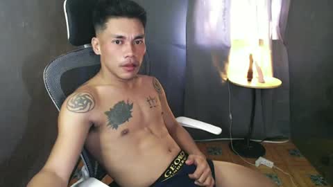 naughtyfuck_boy online show from June 19, 6:52 am