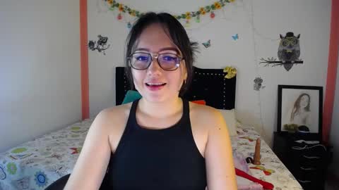 Snapshot of naughtygirl_mmm chatting on February 20, 7:08 pm Valeria online show from February 20, 7:08 pm