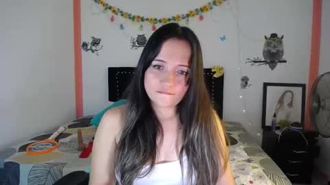 Snapshot of naughtygirl_mmm chatting on March 5, 7:49 pm Valeria online show from March 5, 7:49 pm