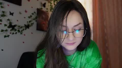 Snapshot of naughtyhomemade17 chatting on February 15, 10:44 am Mya Alexya online show from February 15, 10:44 am