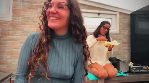 ANDREA STEPH  MIKE online show from February 7, 12:52 pm