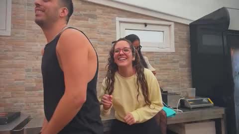 ANDREA STEPH  MIKE online show from October 15, 8:48 am