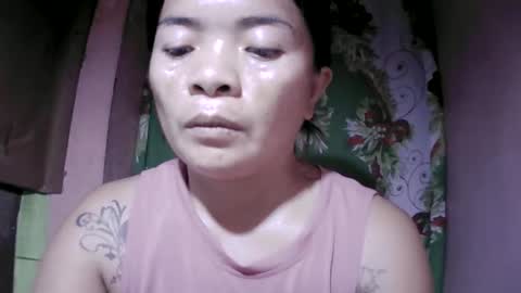 naughtymom_33 online show from May 11, 8:32 am
