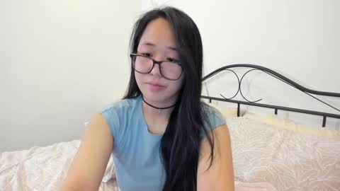 Snapshot of naughtynerdygirl chatting on January 27, 5:26 pm Gigi Chu online show from January 27, 5:26 pm