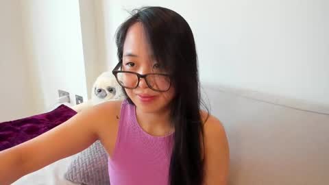 Snapshot of naughtynerdygirl chatting on February 20, 3:52 pm Gigi Chu online show from February 20, 3:52 pm