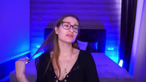 Ur Nurse online show from November 28, 9:49 am