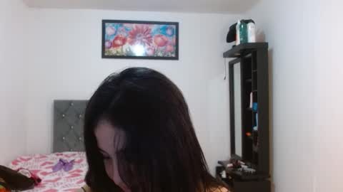 naughtyplayass online show from December 19, 7:42 pm