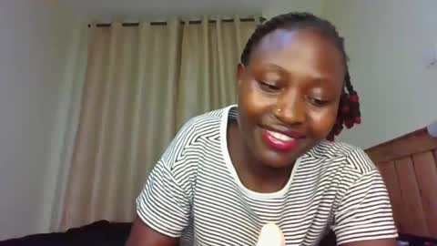 naughtyqueen12 online show from November 12, 6:21 pm