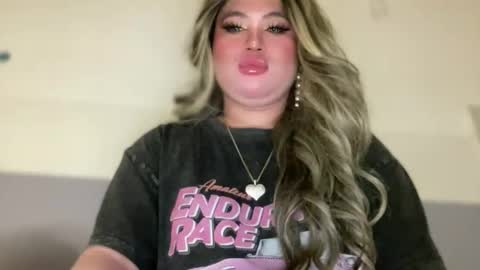 Rose Wilson online show from October 4, 7:11 pm