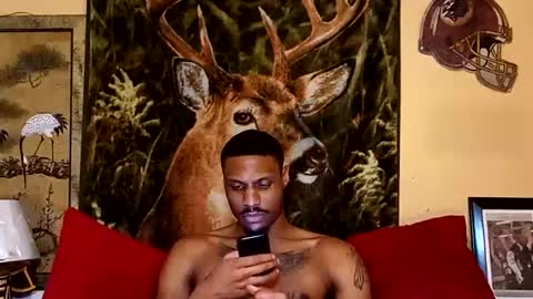 Snapshot of naughtyy_ken chatting on February 10, 7:17 pm Mekhi or Khi online show from February 10, 7:17 pm