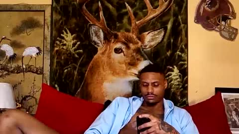 Snapshot of naughtyy_ken chatting on January 22, 3:20 am Mekhi or Khi online show from January 22, 3:20 am