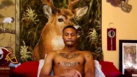 Snapshot of naughtyy_ken chatting on October 28, 7:04 pm Mekhi or Khi online show from October 28, 7:04 pm