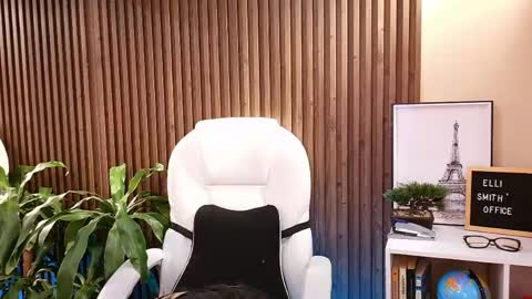         online show from May 24, 12:18 am