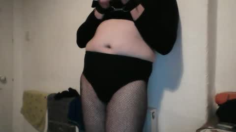 navel_gazing_submissive online show from February 25, 12:03 am