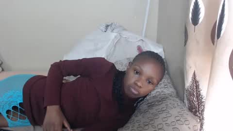 nawtylarissa_ online show from October 2, 8:13 am