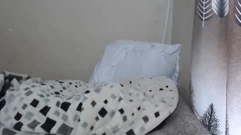 nawtylarissa_ online show from October 29, 6:04 am