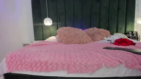 Daniela online show from March 5, 11:49 am