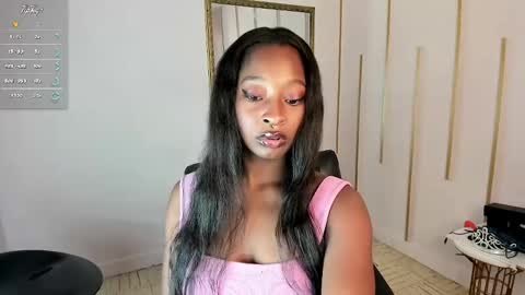 Nayaris 3 online show from February 17, 2:49 pm