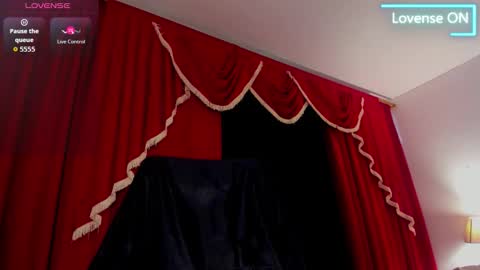 ncyhotxx online show from October 28, 7:59 pm