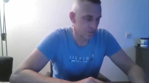 nederland77 online show from December 7, 3:14 pm