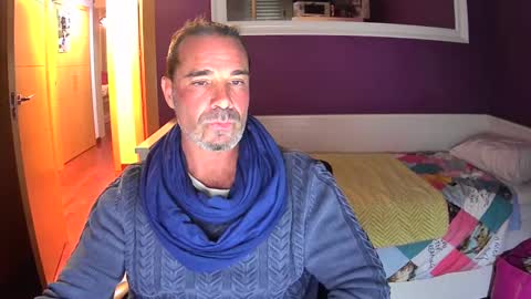 neeiih online show from January 10, 7:00 pm