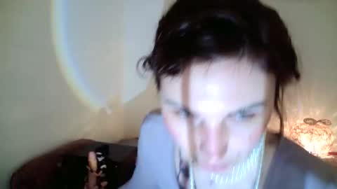 nefertiti_queen online show from April 3, 9:55 pm