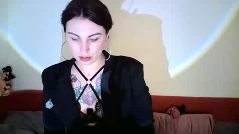 nefertiti_queen online show from March 9, 9:41 pm