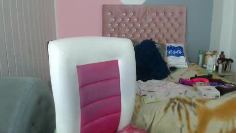 Snapshot of negrabig_38 chatting on March 1, 12:23 pm negrabig 38 online show from March 1, 12:23 pm