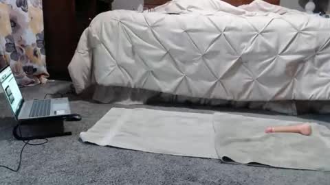 NEIGHBORGUY4U online show from December 22, 6:36 pm