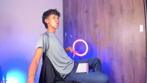 neitan online show from February 26, 7:01 am