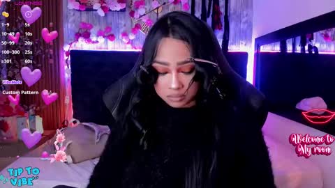 Miah online show from September 25, 11:39 am