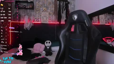 Miah online show from February 11, 12:15 pm