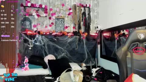 Miah online show from October 16, 12:16 pm