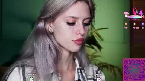 Snapshot of nelly_carroll chatting on September 13, 4:42 pm I am Nelly3 online show from September 13, 4:42 pm