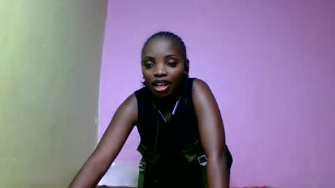 nelly_ebony5 online show from June 26, 12:21 pm